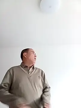 CWQ123 online show from October 2025 08:14:02 AM