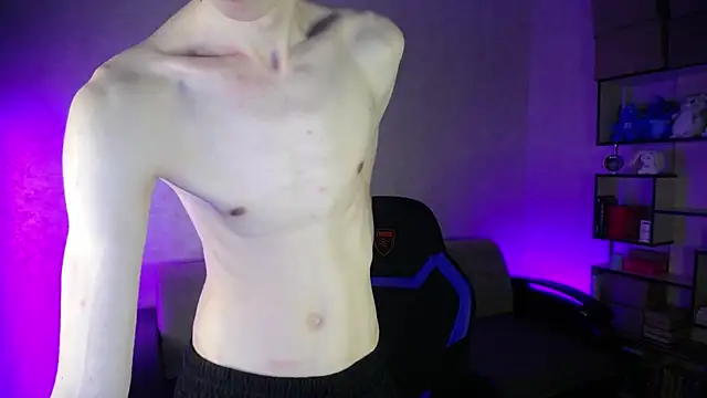 yes cute boy  online show from December 2025 07:41:02 PM