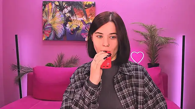 lil angel  online show from November 2025 12:38:01 PM