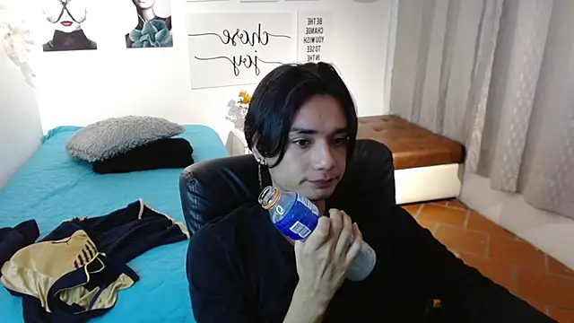 davoxer online show from September 2025 03:28:01 AM