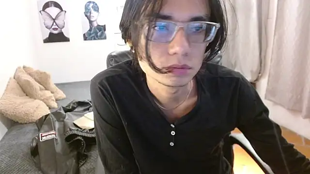 davoxer online show from October 2025 03:19:01 AM