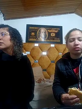 Snapshot of CATTALINAHOT chatting on February 2026 04:52:01 AM CATTALINAHOT online show from February 2026 04:52:01 AM