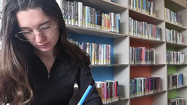 bambifarrina online show from February 2026 03:51:01 PM