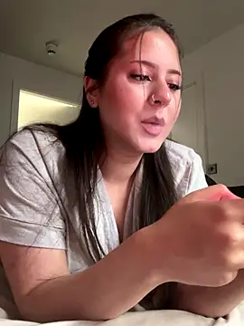 laylabliss online show from November 2025 02:28:01 PM