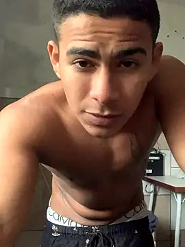 Snapshot of Novindot23cm chatting on October 2025 07:03:02 PM Novindot23cm online show from October 2025 07:03:02 PM