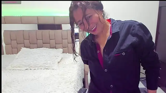 gabrielaponce11 online show from October 2025 11:27:01 PM