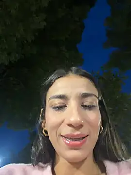 -juicy  online show from July 2026 11:40:01 PM