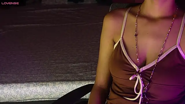 Snapshot of NidhiChandra chatting on October 2025 10:19:02 AM NidhiChandra online show from October 2025 10:19:02 AM