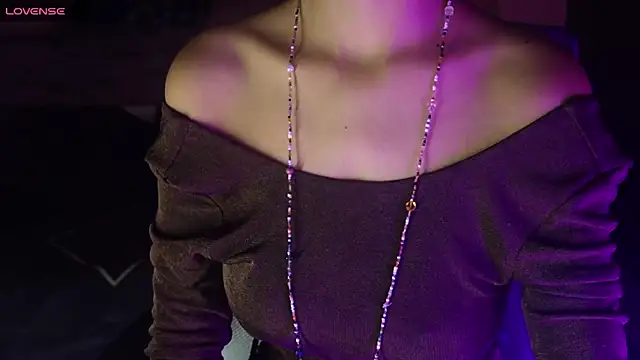 NidhiChandra online show from November 2025 07:30:02 AM