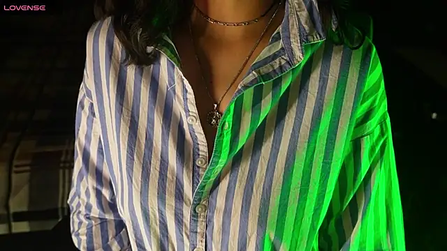 NidhiChandra online show from December 2025 07:17:02 AM