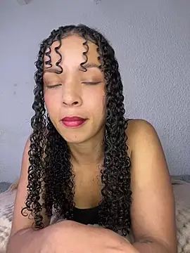 Yasmin777  online show from February 2026 08:07:02 PM