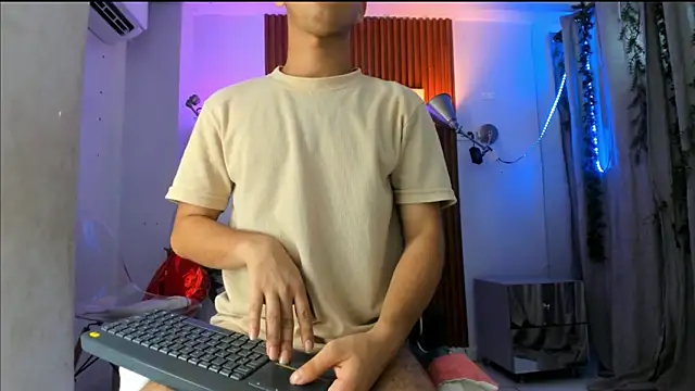 David niet online show from October 2025 05:44:02 PM