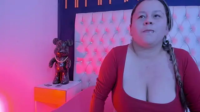 Scarlet fx online show from September 2025 07:13:02 PM