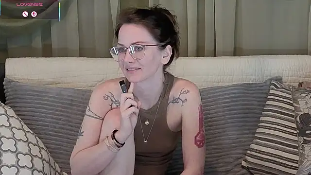 kohlbird online show from February 2026 04:07:01 AM