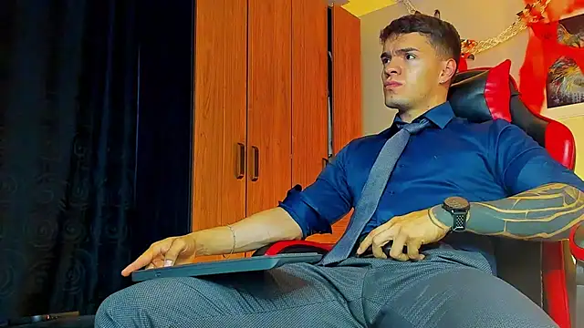 ALPHA DOMINUS  online show from October 2025 03:29:02 AM