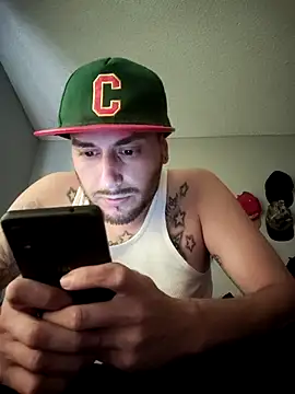 Blessdsoulja44 online show from November 2025 08:32:01 PM