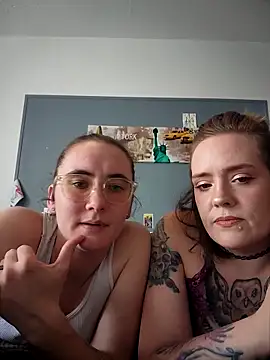 AndHerXO online show from February 2026 12:52:02 PM