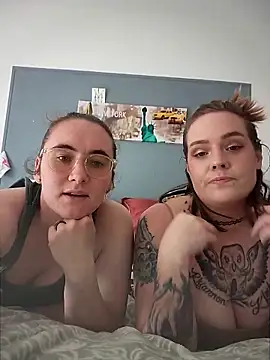 AndHerXO online show from March 2026 04:21:01 PM