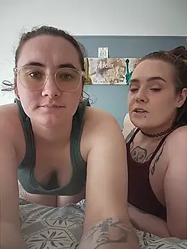 AndHerXO online show from May 2026 02:10:01 PM