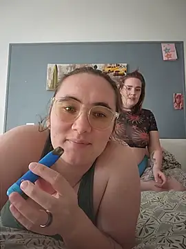 AndHerXO online show from July 2026 02:46:02 PM