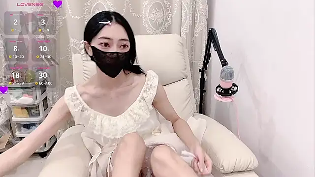 Snapshot of tuantuanle chatting on May 2026 04:14:02 PM tuantuanle online show from May 2026 04:14:02 PM