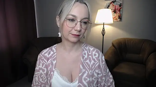 Ava Elior online show from April 2026 11:59:01 AM