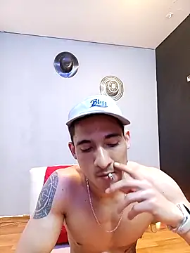 Snapshot of jhonny_thes28 chatting on November 2025 09:30:01 AM jhonny thes28 online show from November 2025 09:30:01 AM