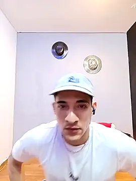 Snapshot of jhonny_thes28 chatting on November 2025 05:28:02 PM jhonny thes28 online show from November 2025 05:28:02 PM