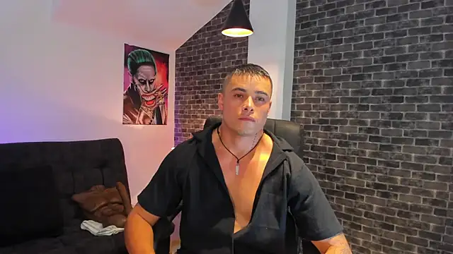 connorsmiith online show from September 2025 04:34:02 AM