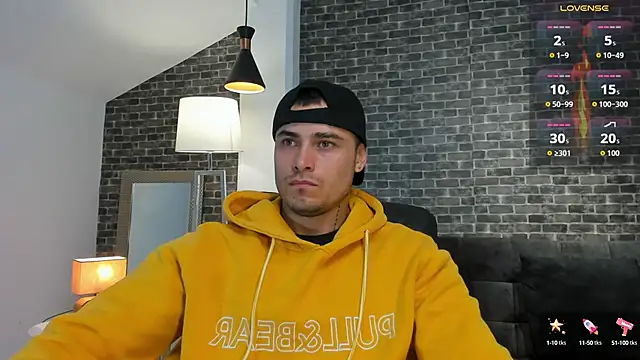 connorsmiith online show from October 2025 12:06:01 PM