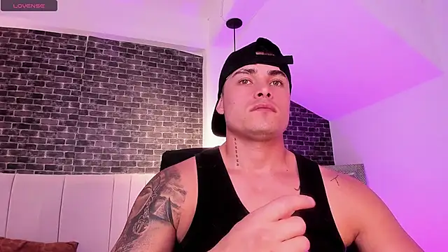 connorsmiith online show from March 2026 06:02:02 PM