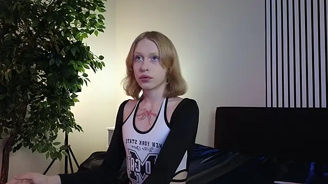 BarbieRichy online show from October 2025 05:32:01 AM