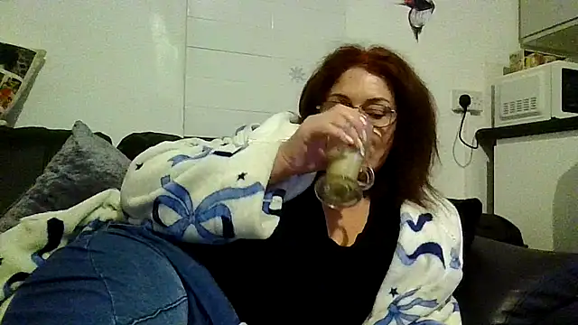 RubyyRosee online show from April 2026 05:19:01 AM