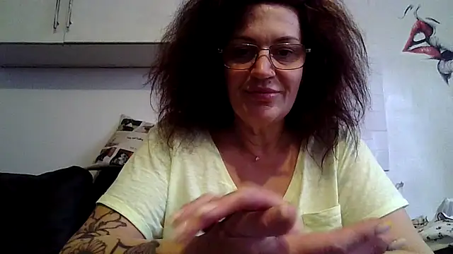 Snapshot of RubyyRosee chatting on April 2026 09:41:02 AM RubyyRosee online show from April 2026 09:41:02 AM
