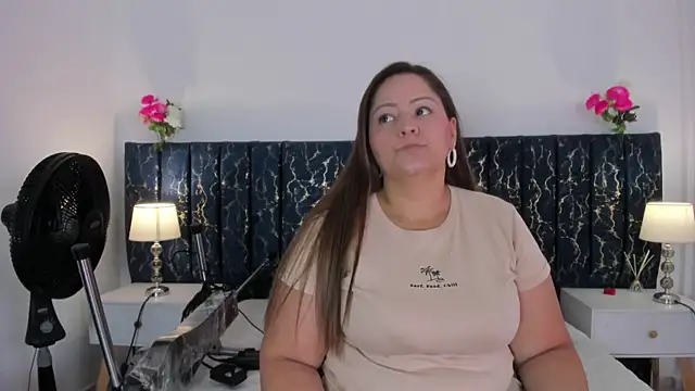 katte landerr online show from March 2026 01:16:02 PM