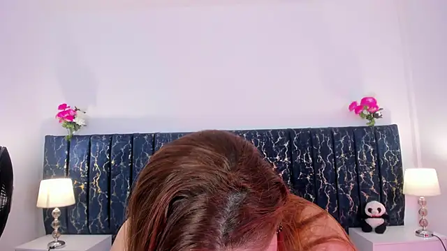 Snapshot of katte_landerr chatting on April 2026 01:42:02 PM katte landerr online show from April 2026 01:42:02 PM