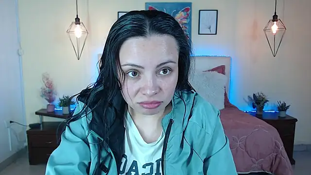 Snapshot of Megan_05_ chatting on June 2026 07:35:01 PM Megan 05 online show from June 2026 07:35:01 PM