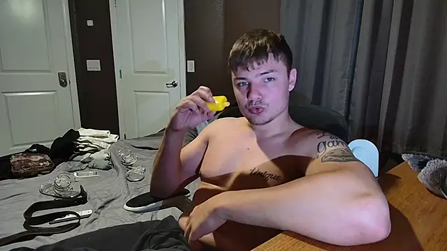 derekmontana2 online show from September 2025 08:14:02 AM