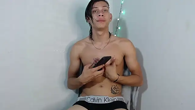 Snapshot of masterbrave420 chatting on September 2025 04:01:01 AM masterbrave420 online show from September 2025 04:01:01 AM