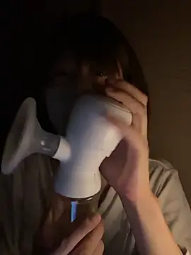 Snapshot of usako_2025 chatting on October 2025 10:21:02 AM usako 2025 online show from October 2025 10:21:02 AM