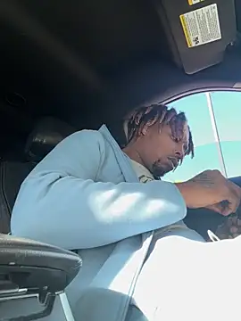 BigMfLuther online show from December 2025 04:22:01 PM