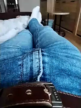 Pio185 online show from November 2025 12:42:01 PM