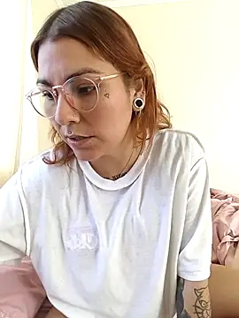 xjuanaxmaldadxxx online show from November 2025 12:30:01 PM