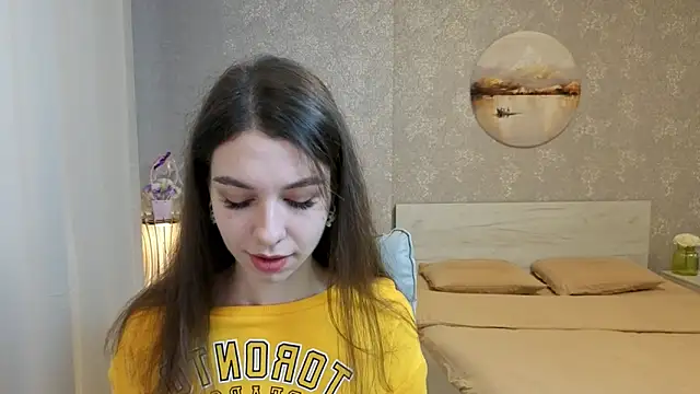 Snapshot of KellyShines chatting on April 2026 03:10:02 PM KellyShines online show from April 2026 03:10:02 PM