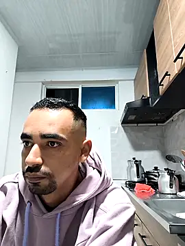 stivenlujan69 online show from January 2026 12:58:01 AM