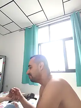 stivenlujan69 online show from March 2026 06:04:01 PM