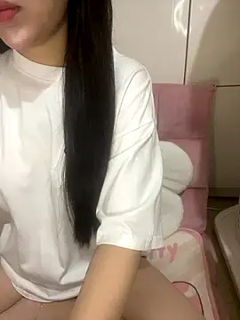 Snapshot of RubyBerry chatting on September 2025 01:31:02 AM RubyBerry online show from September 2025 01:31:02 AM