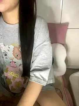 Snapshot of RubyBerry chatting on October 2025 06:00:01 AM RubyBerry online show from October 2025 06:00:01 AM