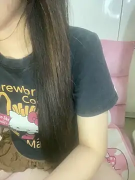 Snapshot of RubyBerry chatting on October 2025 03:49:02 AM RubyBerry online show from October 2025 03:49:02 AM