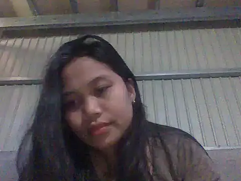 Snapshot of Veeluna16 chatting on December 2025 11:45:01 PM Veeluna16 online show from December 2025 11:45:01 PM